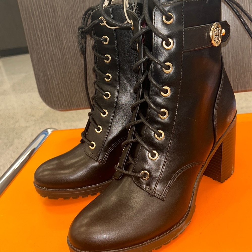 Tommy Hilfiger boots brand new
